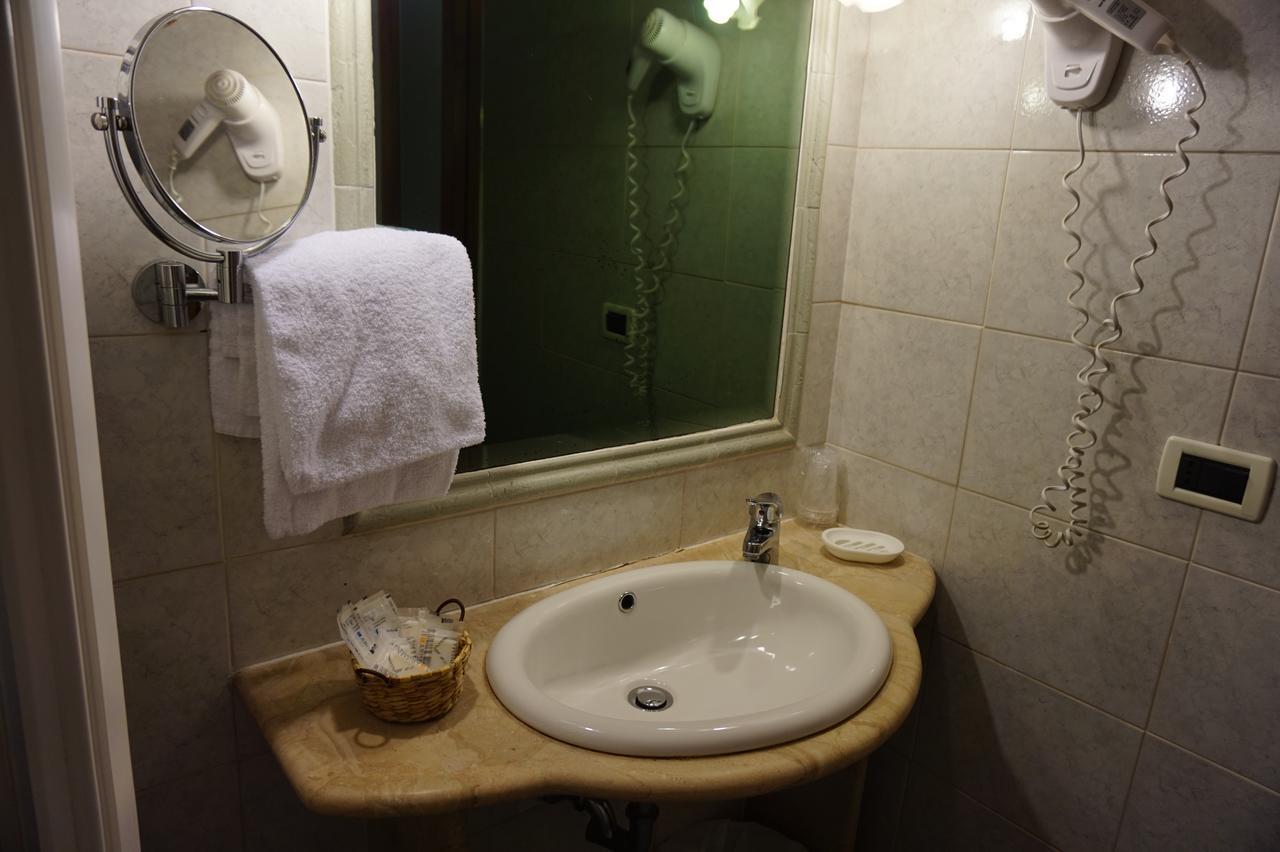 Green Hotel Rom Eksteriør billede